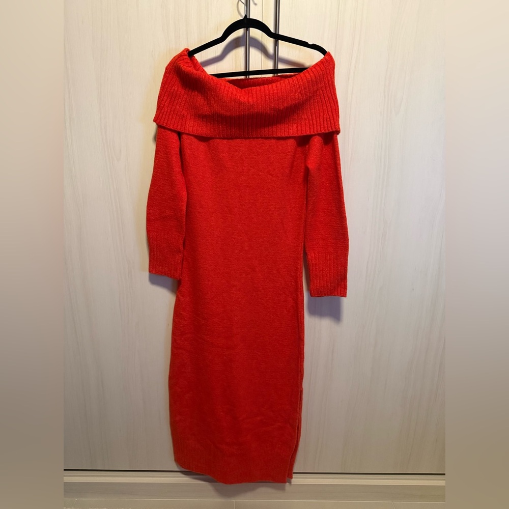 Daily Practice Off-Shoulder Ribbed Sweater Midi Dress in Cherry Red Size Med NWT - Picture 4 of 6
